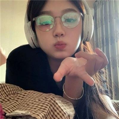 巴黎艳妹
